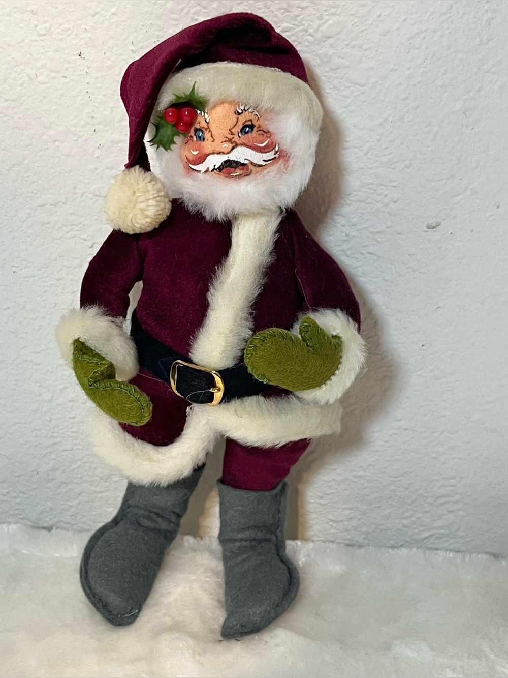 Vintage Annalee Santa Claus In Burgundy Suit Waving